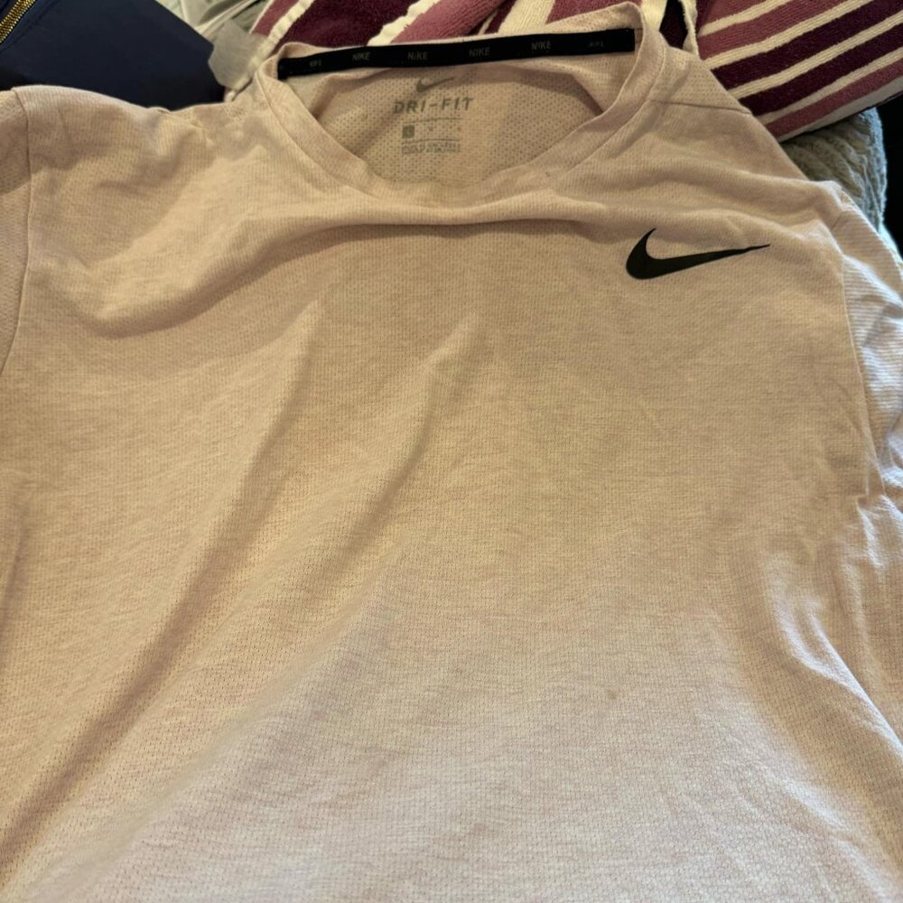 Nike Dri-Fit T-shirt Size L